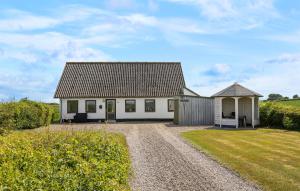 Gorgeous Home In Sydals With Wifi