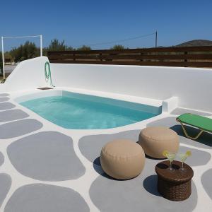 Boho Sisi Retreat - Poolside Oasis & Private Hot Tub