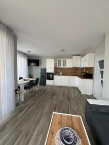 Апартамент Габи 1