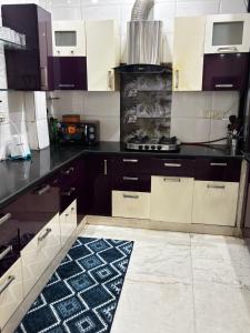 Park View 2BHK in Rohini, New Delhi