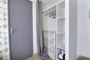 Appartements Les Apparts du Pont Vert - lit double - WiFi - tout inclus - 2 : photos des chambres