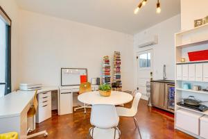 1 Mi to Downtown Walkable Studio in Sacramento