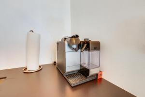 1 Mi to Downtown Walkable Studio in Sacramento