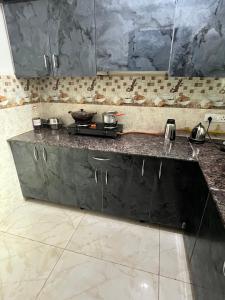 2 BHK fully furnished guest apartment - ghaziabad