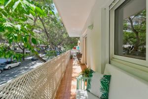 Hola MarBella Pleasant apartment Fontanilla beach side