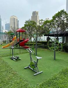 Stylish Makati 2BR Condo with KTV and Awesome Pools!