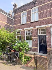 Sfeervolle vooroorlogse woning nabij centrum