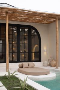 Casa Mimosa - 2BR Mediterranean Villa-Getaway Near Beach&Cafés