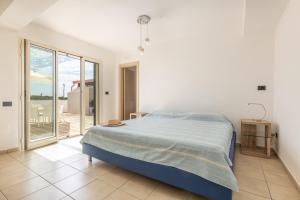 Attico vista mare CVG37