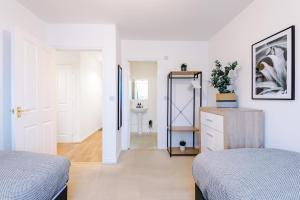 Paradise Oasis - 2Bed Gem, Free Parking & Netflix, Near Centre