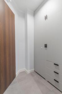 Urban Chic & Great Location & Modern Studio Apartment - #O5