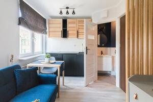 Urban Chic & Great Location & Modern Studio Apartment - #O4