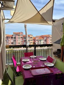 Appartement superbe vue -Climatisation - piscine - parking - 5MC317