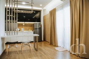 Symphony Tower I Menara Simfoni by Dehoz Suites