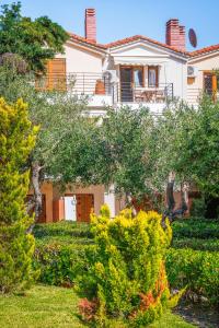 ICONIC Marévia Beachfront Pefkohori