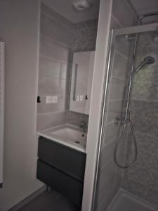 B&B / Chambres d'hotes Chambre proche gare et hopital : photos des chambres