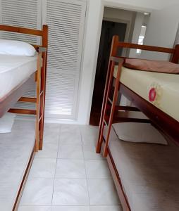 Predinho em localizaçao central perto da praia em ambiente familiar