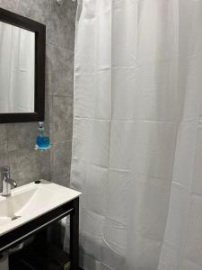 Luminoso barrio norte para 4