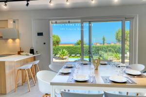 Oasi Elegante Piscina di Lusso - vista panoramica By Sicily Home Solutions