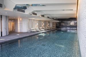 Exquisite and Spacious Chelsea Waterfront Two Bedroom Apartment