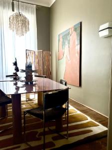 Elegant 1920s Apartment, Refined & Central Milan