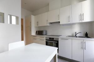Bright apartment for 4 with balcony