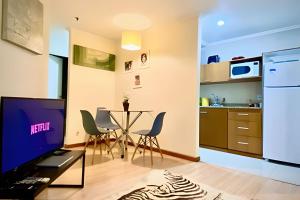 Vila Olímpia CRISTAL 2 dorm AC Wifi Vaga Academia