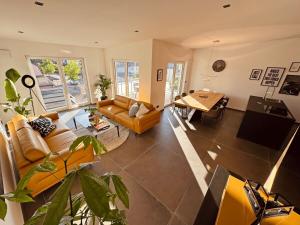 Abstatt Deluxe Loft with Spa