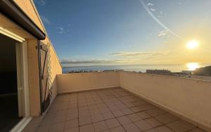 Appartements Bright Rooftop F3 Terrace Sea & Mountain View : photos des chambres