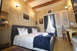 Birgu Square Townhouse, Rooftop & 3 Bathrooms