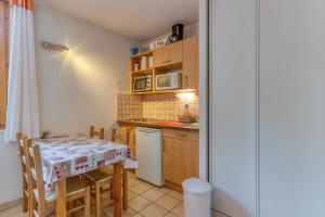 Appartements Les Lys Oranges : photos des chambres