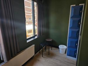 Crossroads Hostel Amsterdam