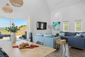 5 The Vista- Hot Tub - Pet Friendly - Pool