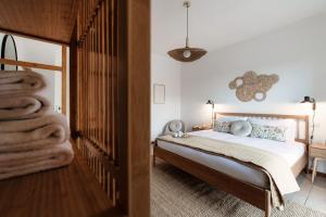 Moonlight - by MyHomeInComo