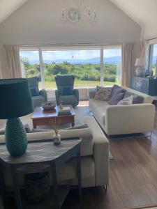 Blue Flag Beach - 10 Guests - Bbq - Galway 25min