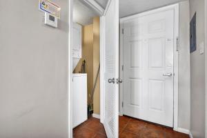 St Regis 3111