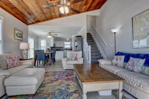 2284-A New River Inlet Road - Sur la Mer