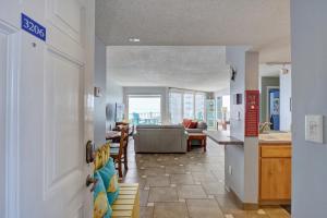 St Regis 3206 - Rippled Dreams