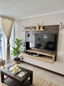 HT Amplio con Estac en Macul 4 PAX