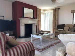 Serene Luxurious Haven with Sea Views Letterkenny Rooms