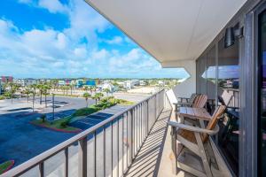 Island Winds East 311 condo