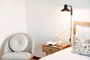 Moonlight - by MyHomeInComo