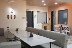 Hotel Siddhesh Inn