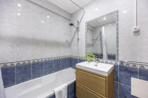 Lagos Town Lovers by Seewest