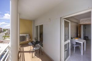 Lagos Town Lovers by Seewest