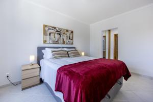 Lagos Town Lovers by Seewest