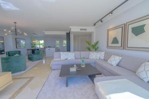 Luxurious 3-Bedroom Penthouse in Los Monteros Marbella