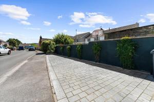 Gorgeous 3 Bedroom, 225 year old cottage