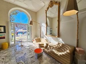 Hotels Hotel L'orque Bleue : photos des chambres