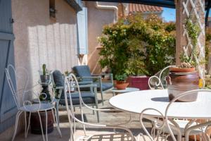 Maisons de vacances Belle maison jardin piscine pres Avignon : photos des chambres